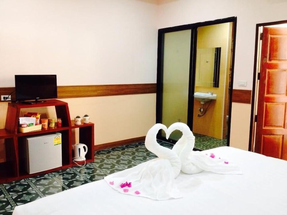 Airport Phuket Garden Resort Thalang Exterior photo